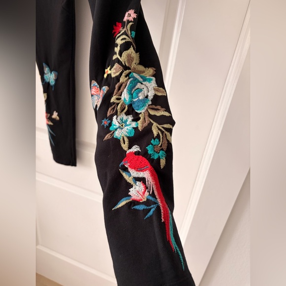Johnny Was Junie Floral Embroidered Black Leggings - Picture 7 of 10